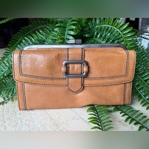 Fossil Fifty-Four wallet New Tan Leather Women's Clutch